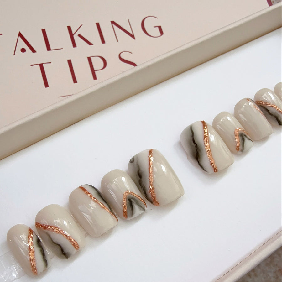 Gilded Marble — Reusable Short Press-On Nails