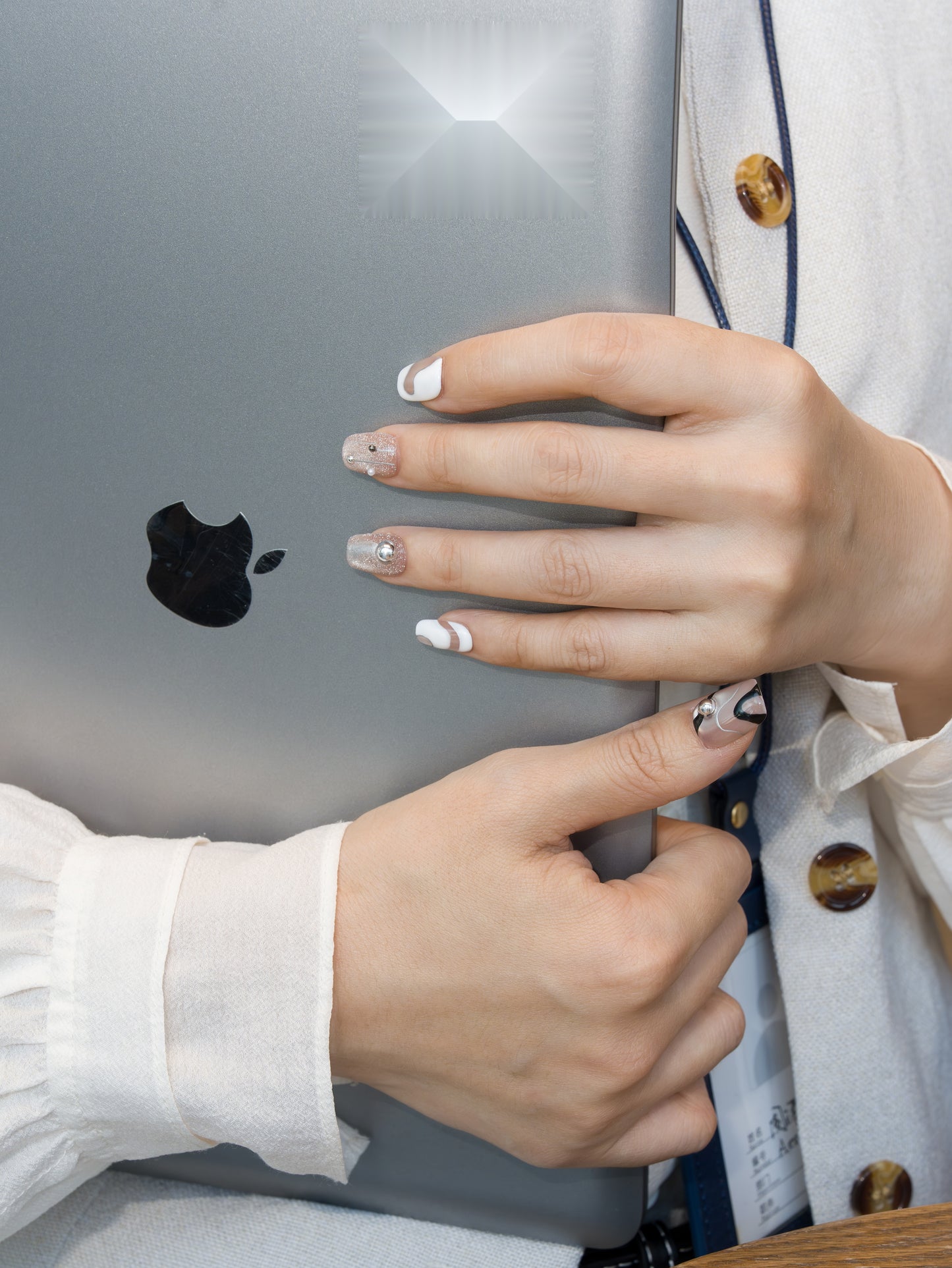 Frost Tail — Hand-Painted Press-On Nails