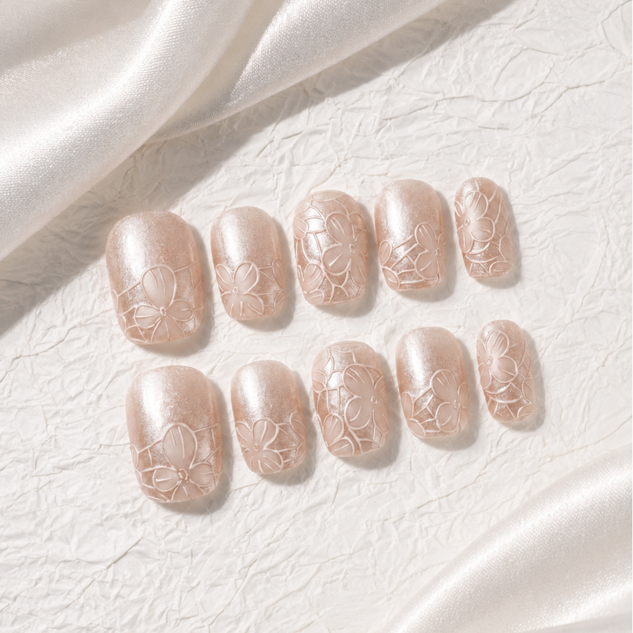 Lace Veil — Reusable Short Press-On Nails