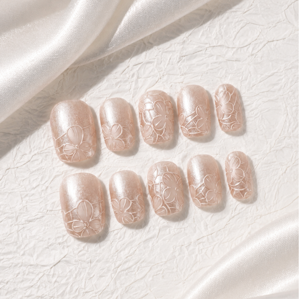 Lace Veil — Reusable Short Press-On Nails